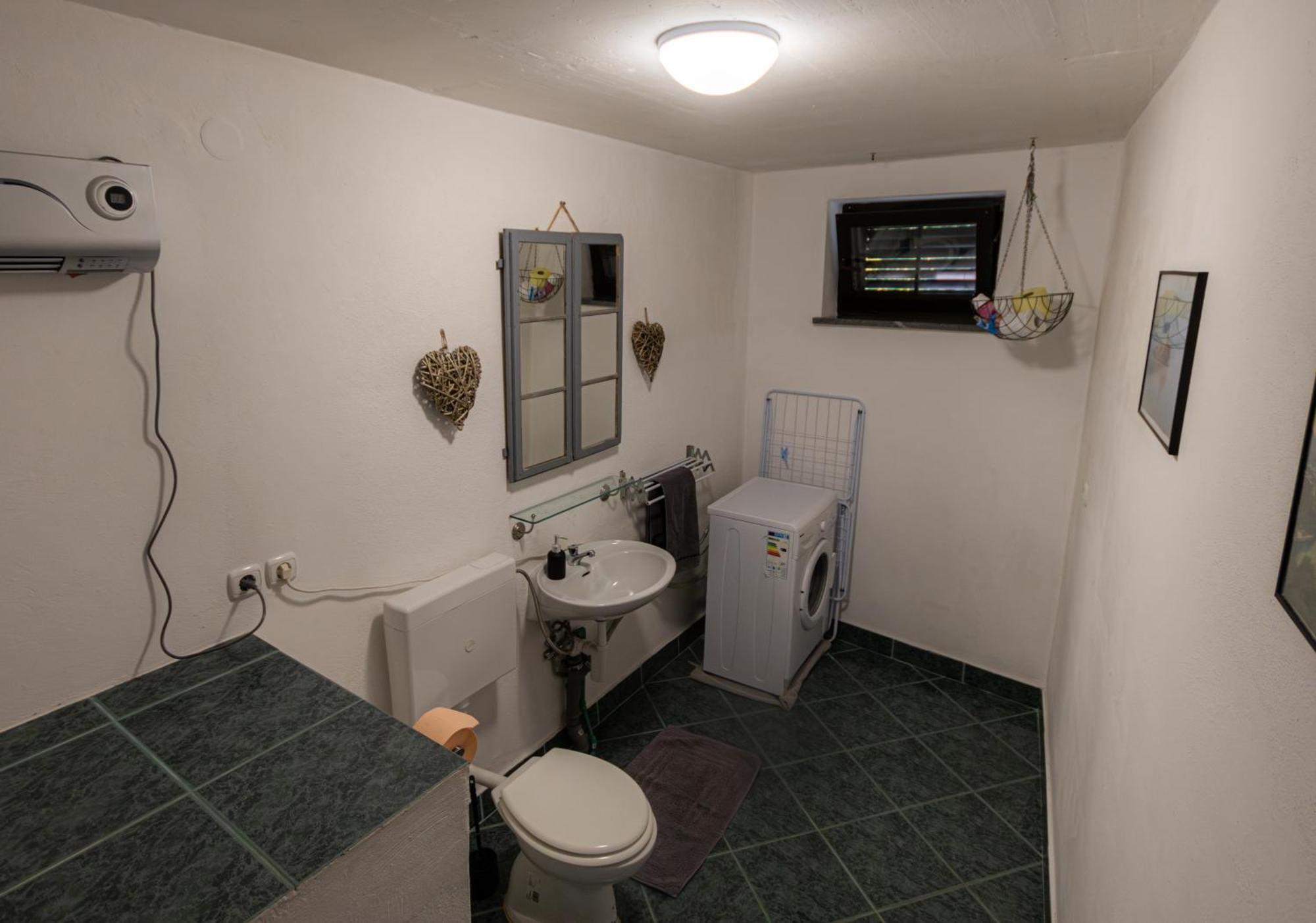 Resort Pod Orehi - Bled - Apartma & Glamping & Savna Szoba fotó