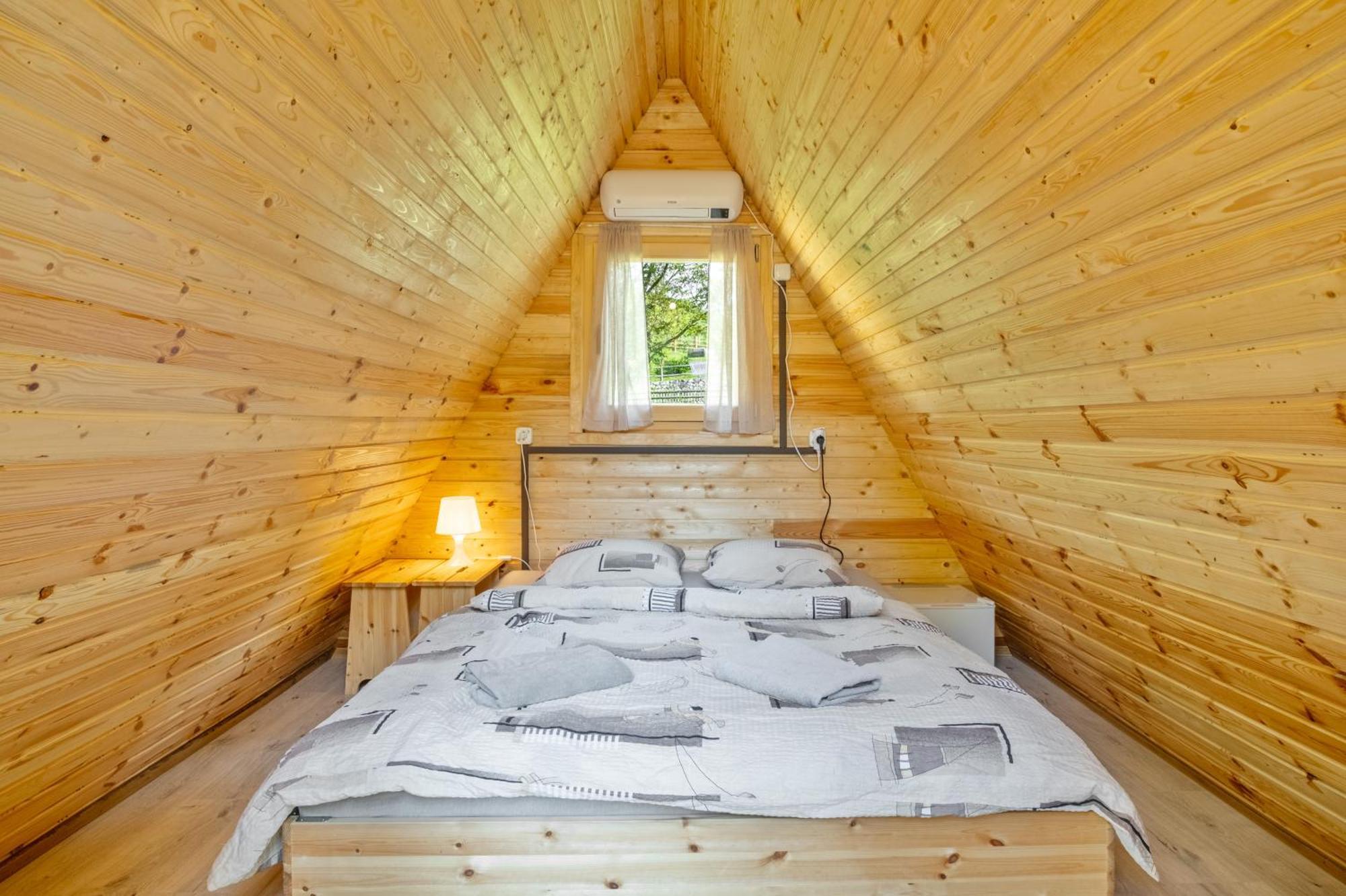Resort Pod Orehi - Bled - Apartma & Glamping & Savna Kültér fotó