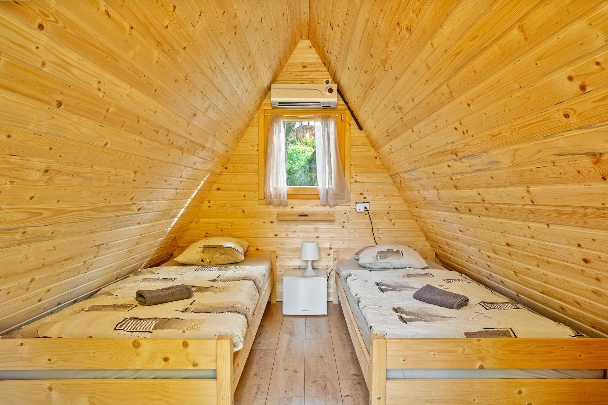 Resort Pod Orehi - Bled - Apartma & Glamping & Savna Kültér fotó