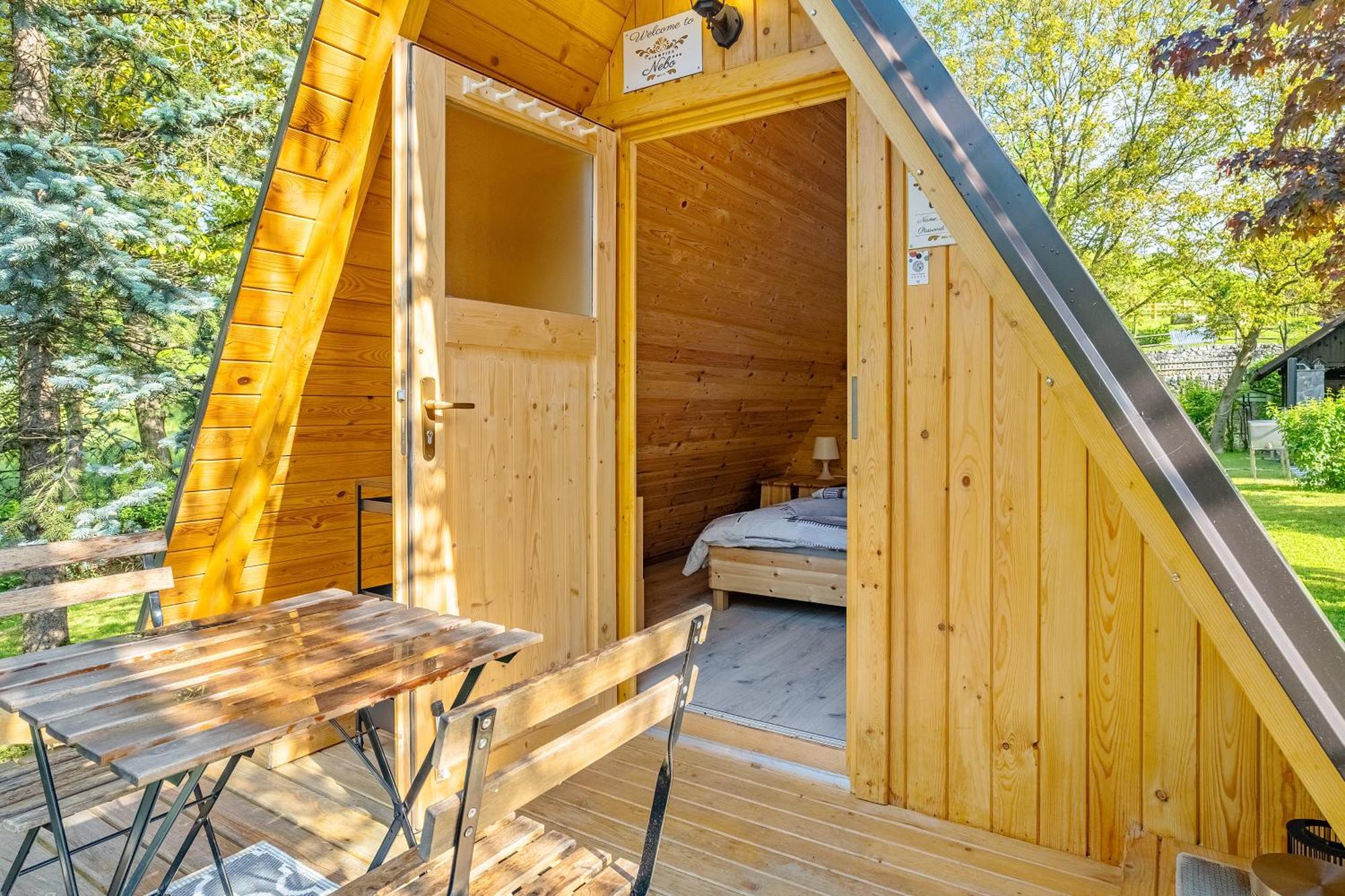 Resort Pod Orehi - Bled - Apartma & Glamping & Savna Szoba fotó